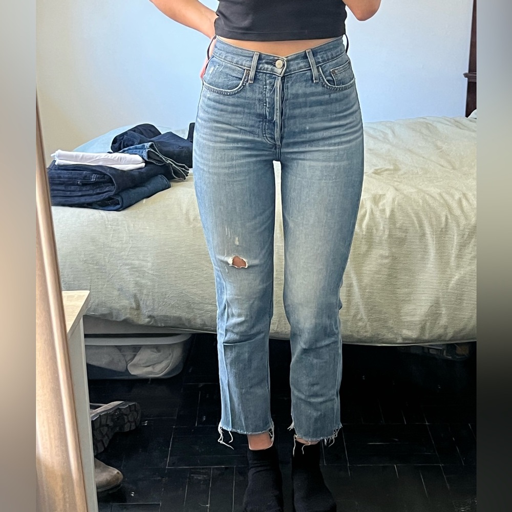 ARITZIA Denim Forum Straight Leg Distressed Blue Jeans 26